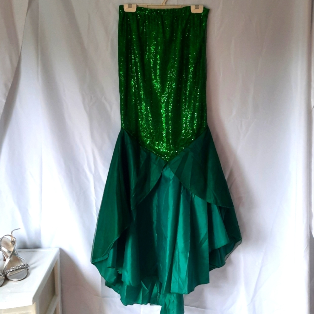 Green sequined mermaid skirt - size large